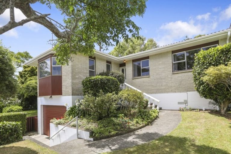 Photo of property in 9 Tiverton Crescent, Whalers Gate, New Plymouth, 4310