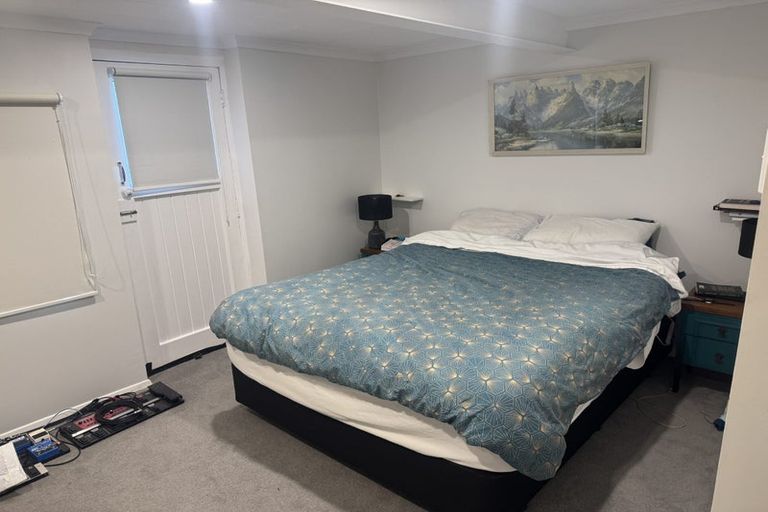 Photo of property in 10 Antico Street, Melrose, Wellington, 6023