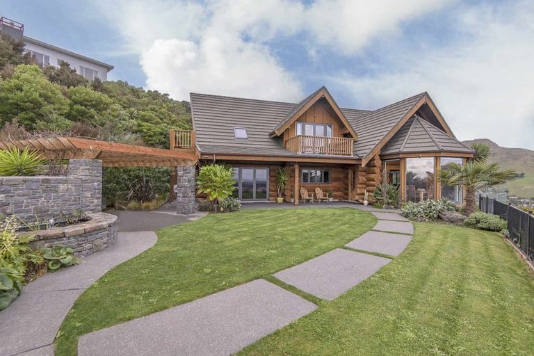 Photo of property in 5 Lapwing Lane, Mount Pleasant, Christchurch, 8081