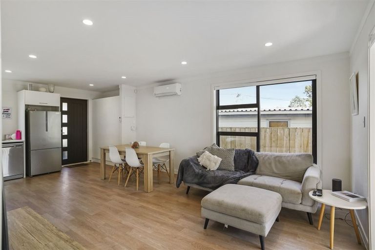 Photo of property in 1/31b Garelja Road, Henderson, Auckland, 0612