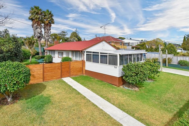 Photo of property in 10 Buller Crescent, Manurewa, Auckland, 2102