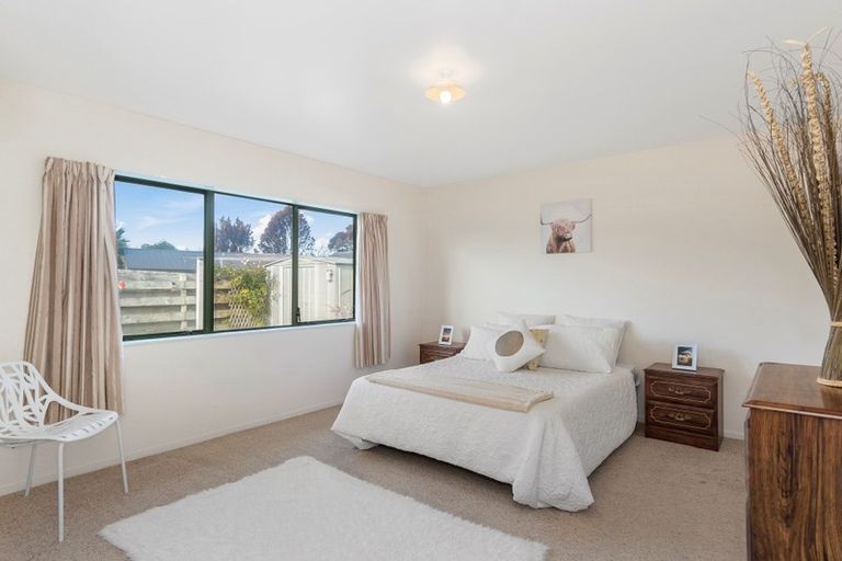 Photo of property in 63 Kane Road, Papamoa Beach, Papamoa, 3118