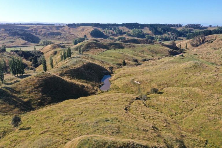 Photo of property in 3551 State Highway 1, Hunterville, 4784