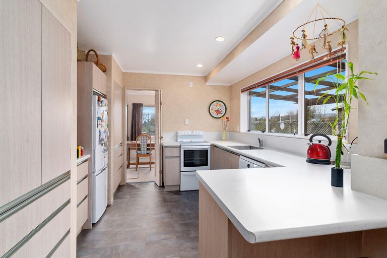 Photo of property in 9 Kirk Lane, Owhata, Rotorua, 3010