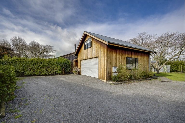 Photo of property in 260 Havelock Road, Akina, Hastings, 4122