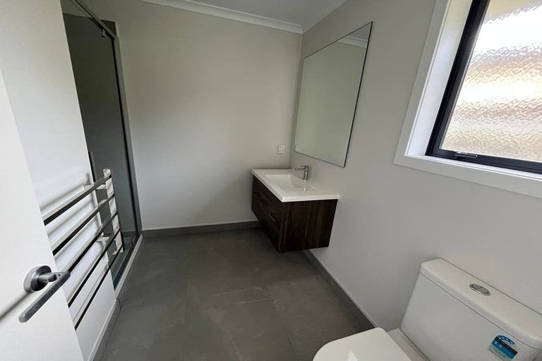 Photo of property in 9 Kikorangi Way, Paraparaumu, 5032