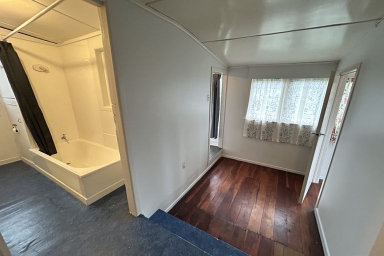 Photo of property in 88a Portage Road, New Lynn, Auckland, 0600