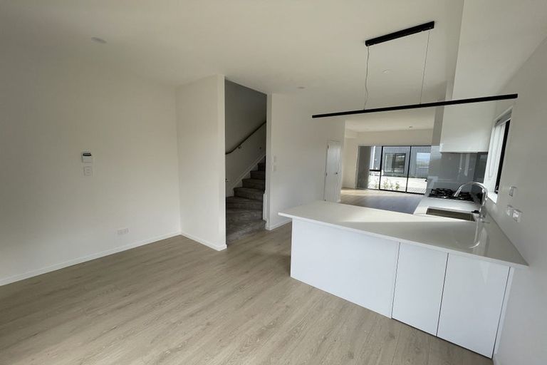 Photo of property in 13d Glendhu Road, Bayview, Auckland, 0629