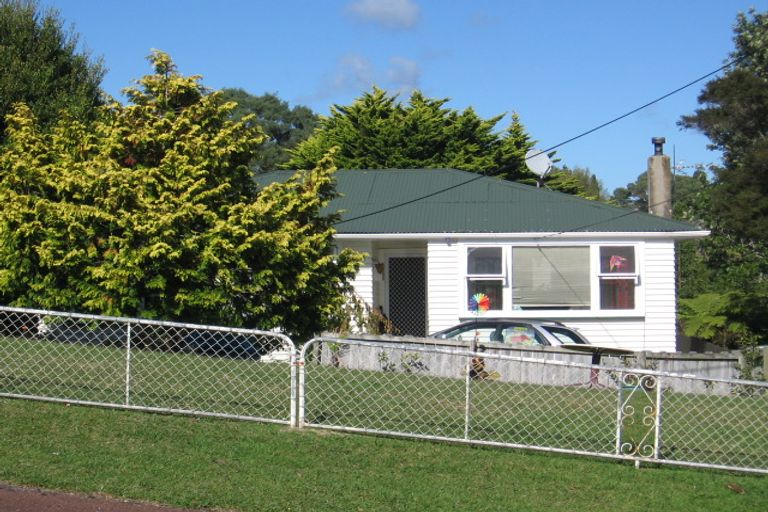 Photo of property in 26 Routley Drive, Glen Eden, Auckland, 0602