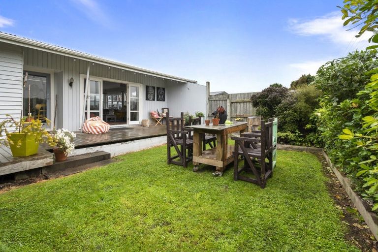 Photo of property in 42 Edinburgh Terrace, Foxton Beach, Foxton, 4815
