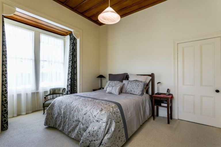 Photo of property in 31 Cameron Road, Bluff Hill, Napier, 4110