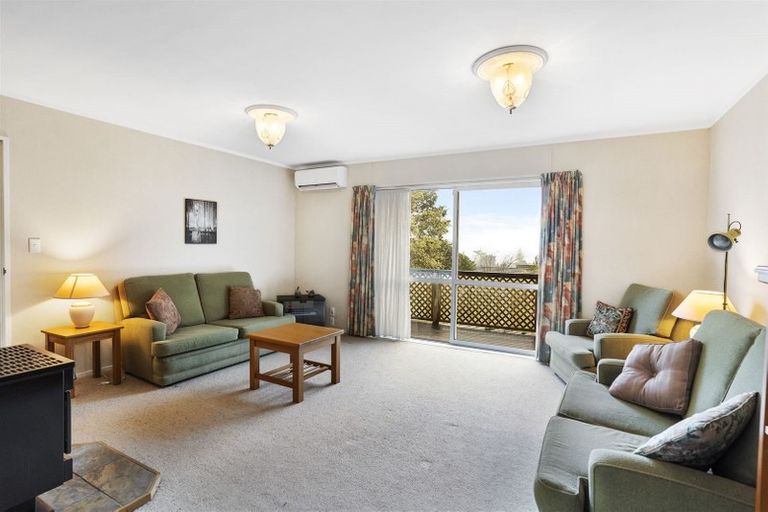 Photo of property in 3/13 Sunhill Road, Sunnyvale, Auckland, 0612