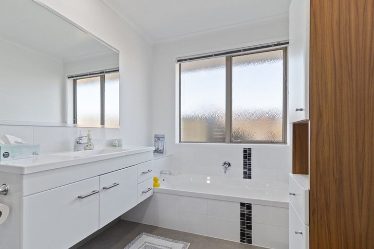 Photo of property in 1 Turnberry Close, Aongatete, Katikati, 3178