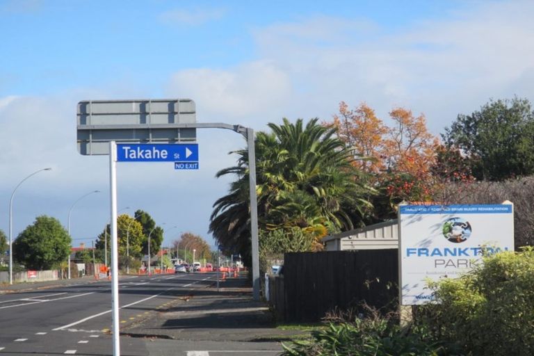 Photo of property in 2 Takahe Street, Frankton, Hamilton, 3204