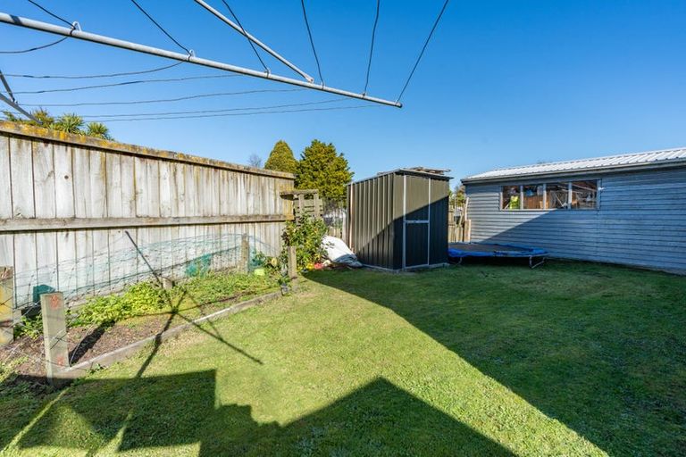 Photo of property in 16 Tranmere Road, Fairfield, Hamilton, 3214
