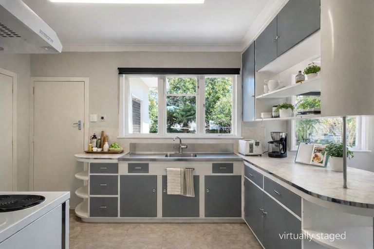 Photo of property in 48 Wood Street, Takaro, Palmerston North, 4410