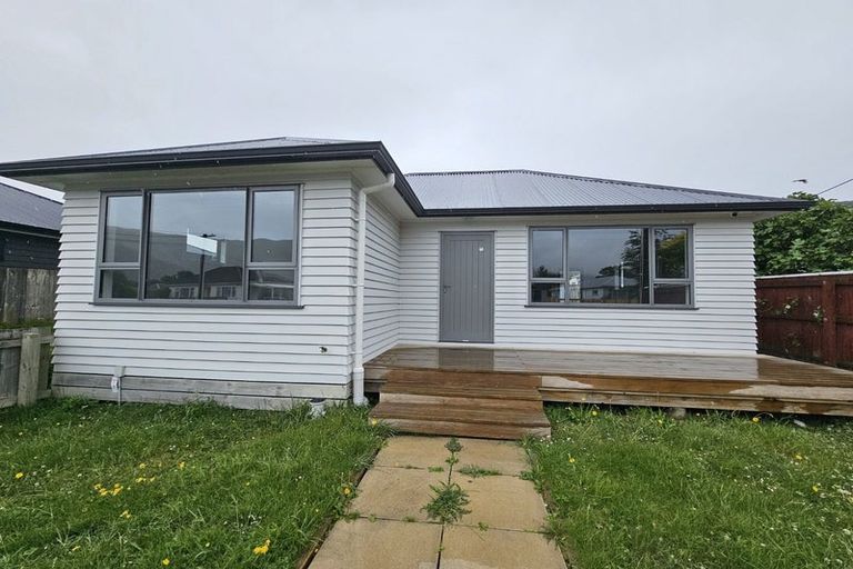 Photo of property in 15 Westminster Road, Wainuiomata, Lower Hutt, 5014