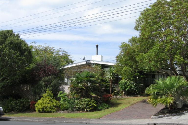 Photo of property in 235 Beach Road, Campbells Bay, Auckland, 0630