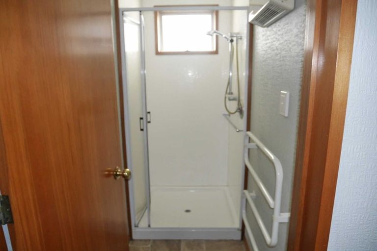 Photo of property in 1/98 Moncks Spur Road, Redcliffs, Christchurch, 8081