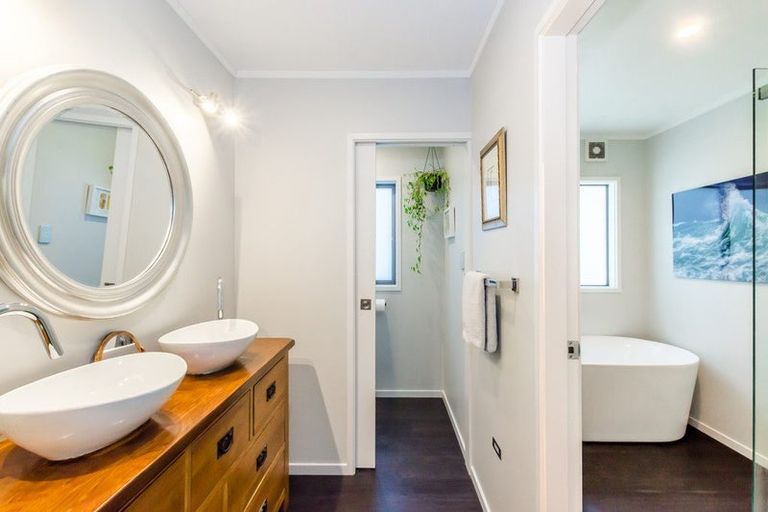 Photo of property in 48 Tutere Street, Waikanae Beach, Waikanae, 5036