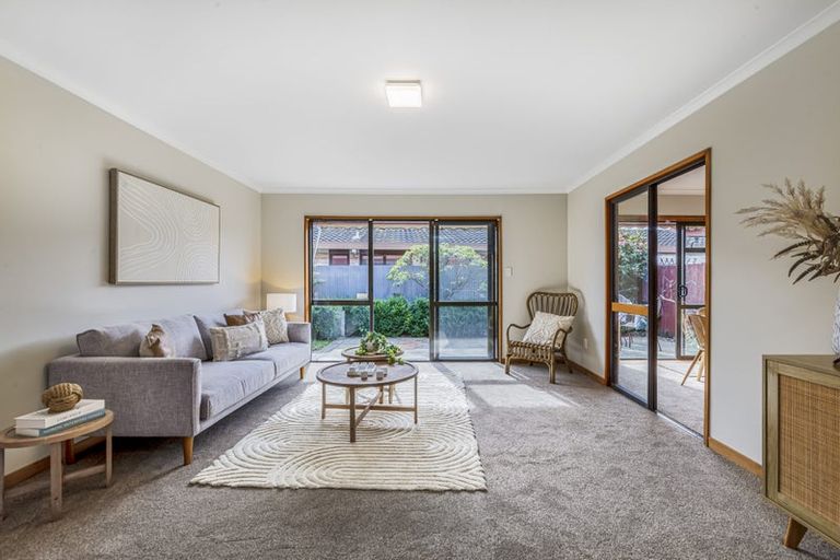 Photo of property in 2/49 Division Street, Riccarton, Christchurch, 8041