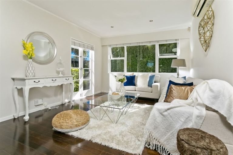 Photo of property in 51 Sycamore Drive, Sunnynook, Auckland, 0620