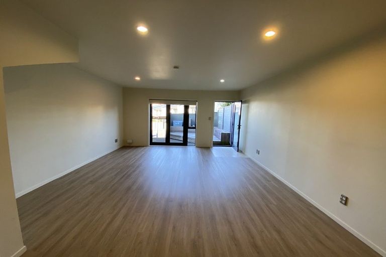 Photo of property in Greenwich Apartments, 16/3 Burton Street, Grafton, Auckland, 1010