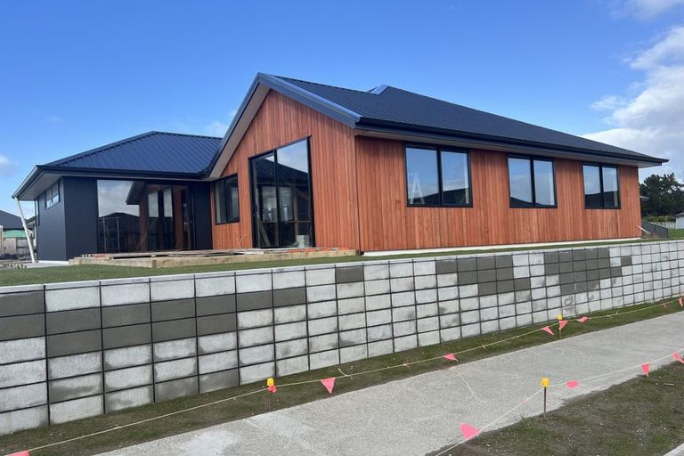 Photo of property in 97 Hoffman Court, Waikiwi, Invercargill, 9810