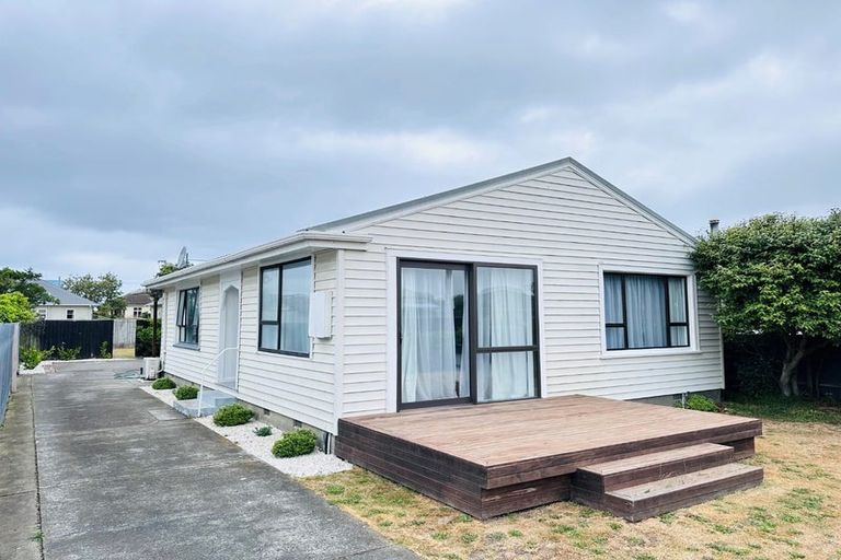 Photo of property in 17 Mafeking Street, New Brighton, Christchurch, 8061