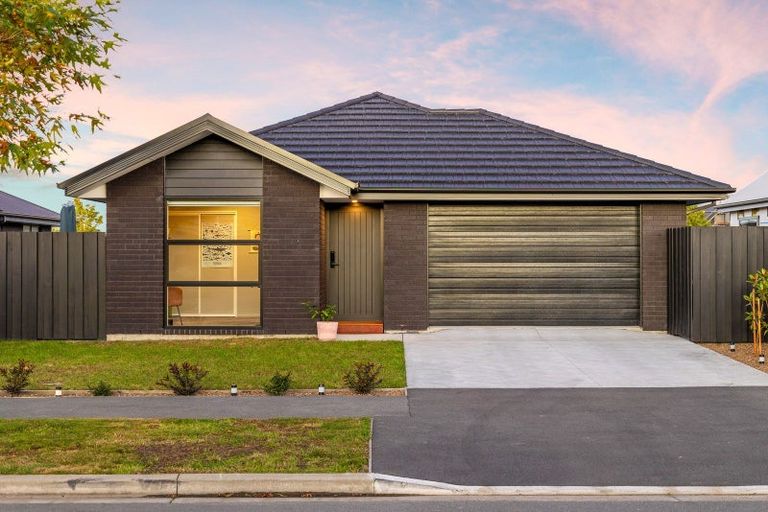 Photo of property in 31 Ellesmere Street, Marshland, Christchurch, 8083