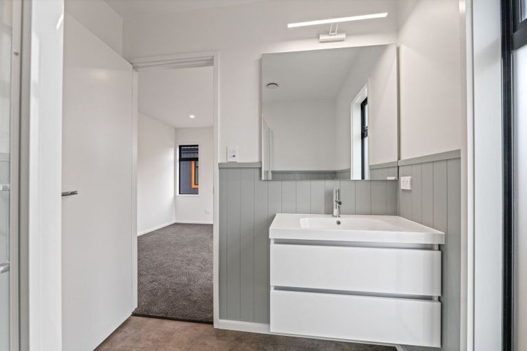 Photo of property in 5b Murray Street, Bell Block, New Plymouth, 4312