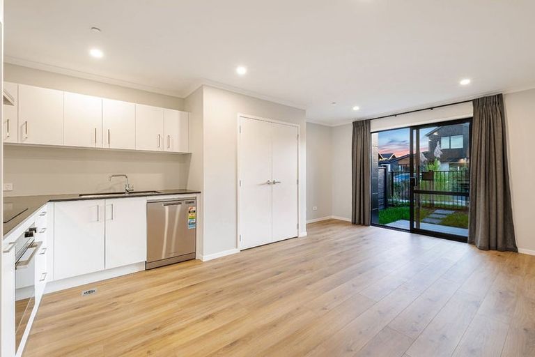 Photo of property in 6 Whakato Avenue, Kumeu, 0810