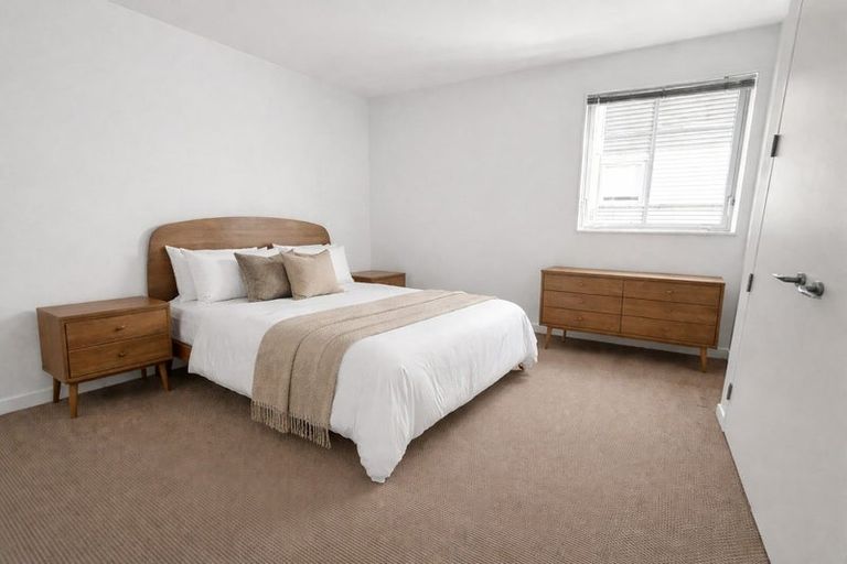 Photo of property in Montreaux Apartments, 3f/164 The Terrace, Wellington Central, Wellington, 6011