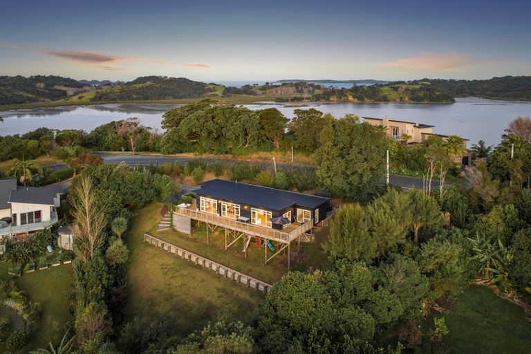 Photo of property in 87 Ridge Road, Mahurangi East, Warkworth, 0982