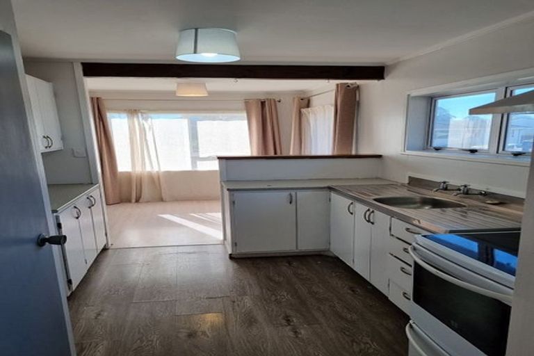 Photo of property in 24 Moncrieff Avenue, Clendon Park, Auckland, 2103