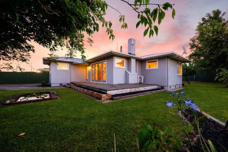 Photo of property in 4 Milson Line, Roslyn, Palmerston North, 4414