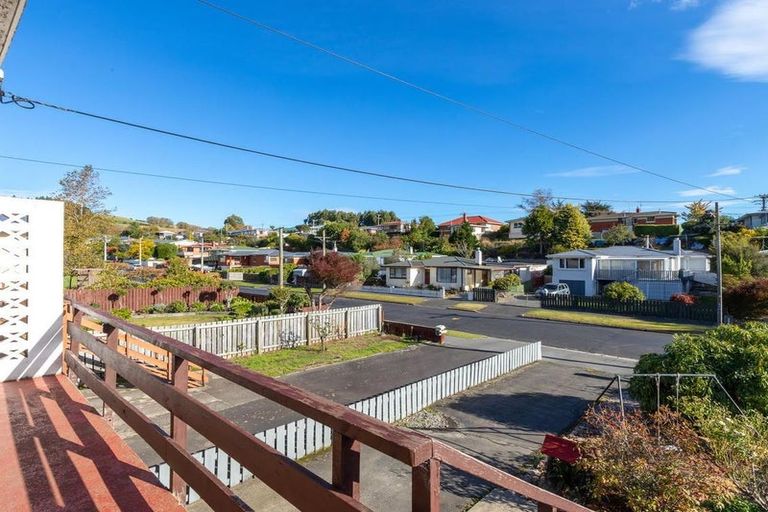 Photo of property in 4 Elwyn Crescent, Green Island, Dunedin, 9018