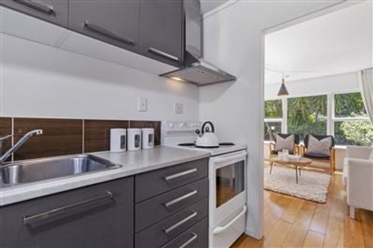 Photo of property in 4/54 Ngataringa Road, Devonport, Auckland, 0624