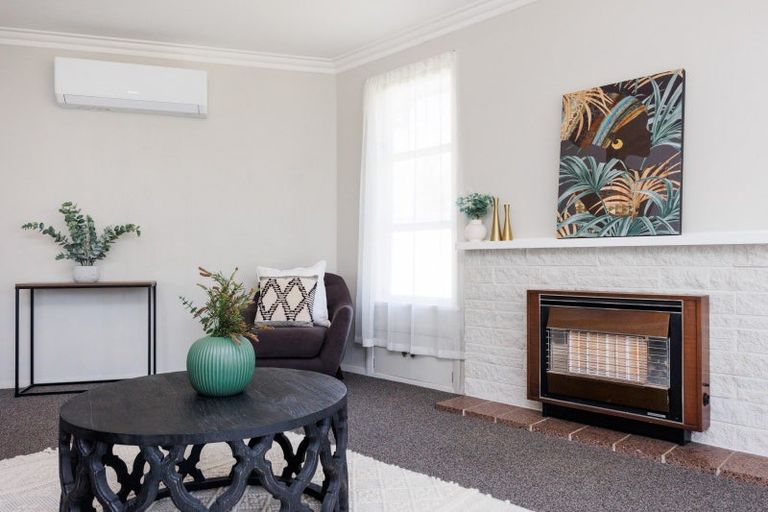 Photo of property in 8 Viscount Place, West End, Palmerston North, 4412