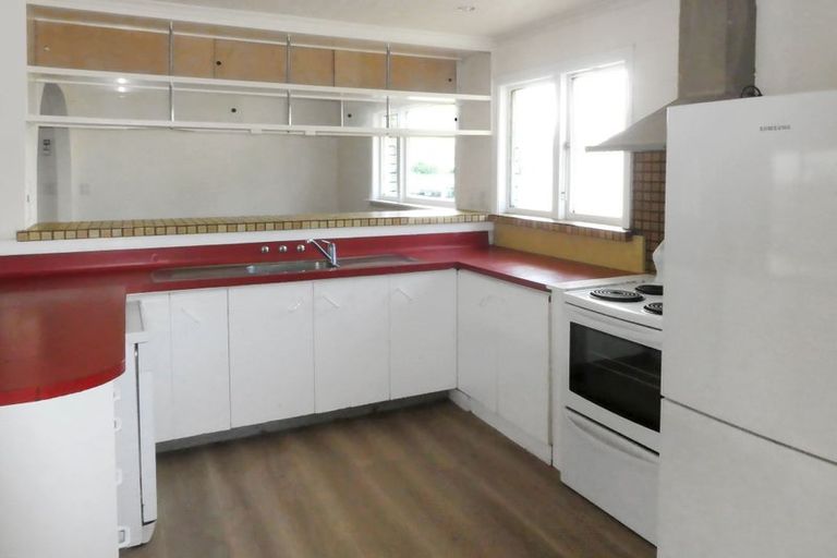 Photo of property in 8 Clonbern Place, Upper Riccarton, Christchurch, 8041