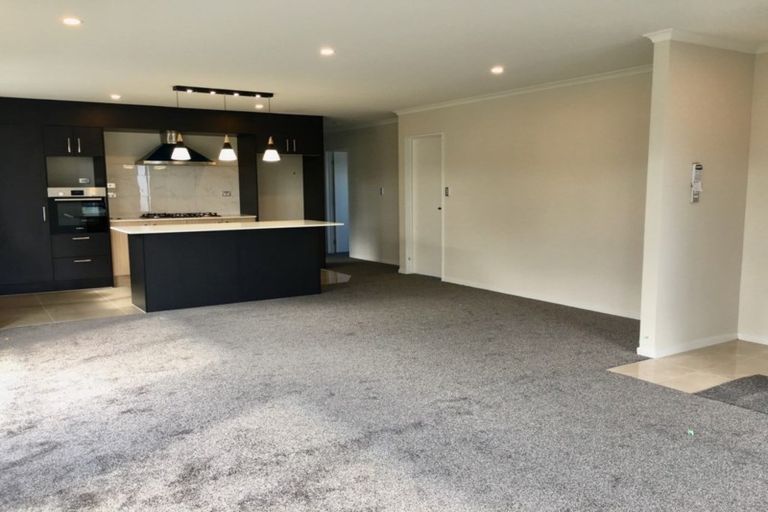 Photo of property in 4 Grandifolia Road, Takanini, 2110