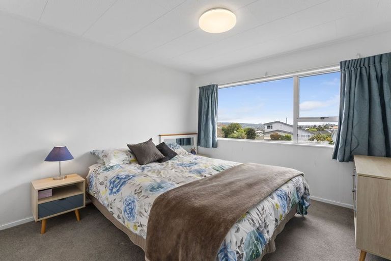 Photo of property in 14 Kempton Place, Richmond Heights, Taupo, 3330