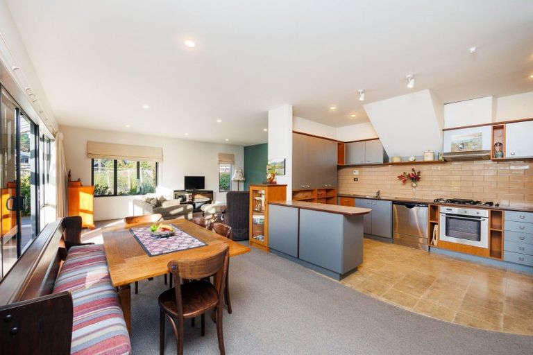 Photo of property in 45 Waicola Drive, Fitzherbert, Palmerston North, 4471