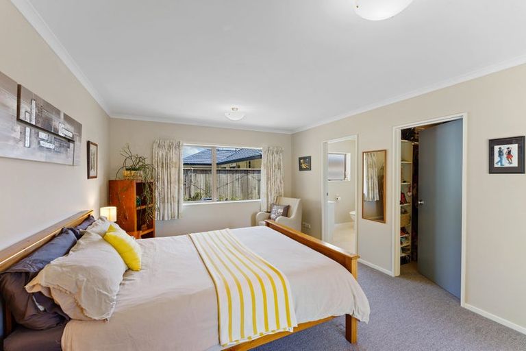 Photo of property in 106 Weggery Drive, Waikanae Beach, Waikanae, 5036