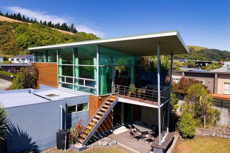 Photo of property in 13 Kotare Place, South Bay, Kaikoura, 7300