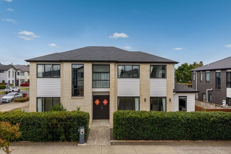 Photo of property in 76 Donegal Park Drive, Flat Bush, Auckland, 2019