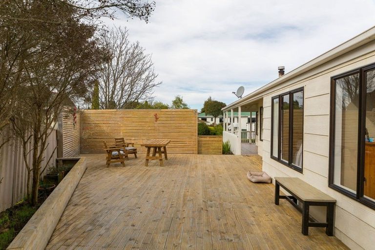 Photo of property in 13 Maclaurin Street, Dannevirke, 4930