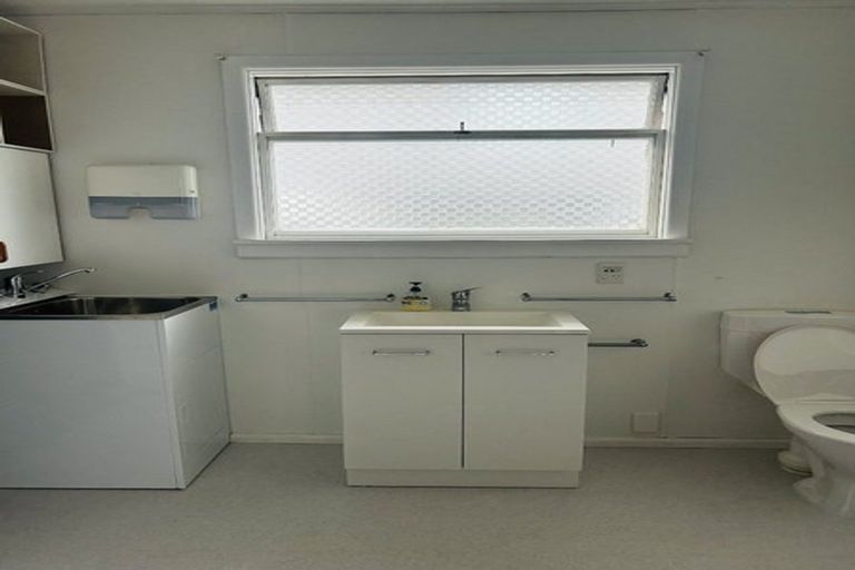 Photo of property in 2/26 Frederick Street, Waltham, Christchurch, 8011