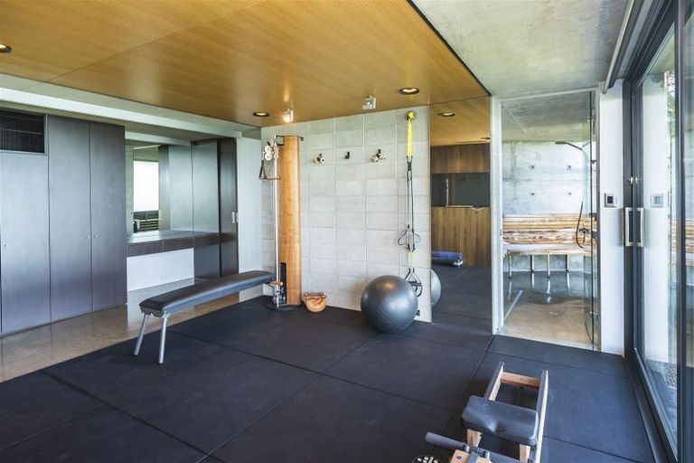 Photo of property in 1 Whitewash Head Road, Scarborough, Christchurch, 8081