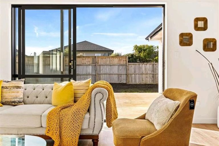 Photo of property in 13 Cutfield Lane, Kumeu, 0810